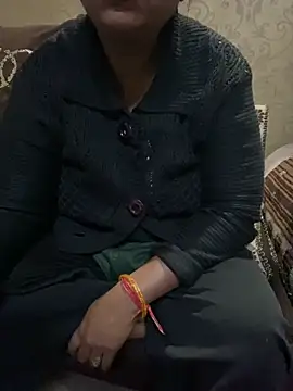 Snapshot of Tameesh_sexy_mistress chatting on November 12, 2025, 5:22 am Tameesh sexy mistress online show from November 12, 2025, 5:22 am