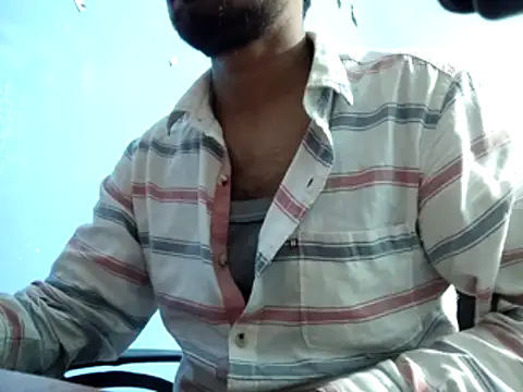 Ishan003 online show from December 17, 2025, 2:33 pm