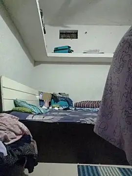 Snapshot of Priya_Strip chatting on October 13, 2025, 8:27 am Priya Strip online show from October 13, 2025, 8:27 am