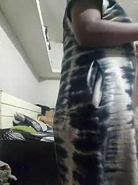 Snapshot of Priya_Strip chatting on November 1, 2025, 11:37 am Priya Strip online show from November 1, 2025, 11:37 am