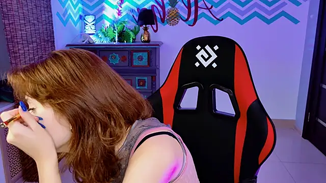 Snapshot of LolaAsmus chatting on November 15, 2025, 7:56 am LolaAsmus online show from November 15, 2025, 7:56 am