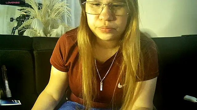 meichang452 online show from March 5, 2026, 6:10 am