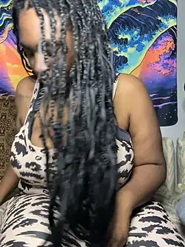 Stacy Raine online show from September 12, 2025, 2:55 am