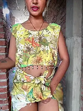 Snapshot of DiyAsingHh chatting on June 3, 2026, 2:01 am DiyAsingHh online show from June 3, 2026, 2:01 am