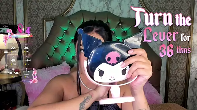 SoffiQueen online show from June 3, 2026, 2:33 pm