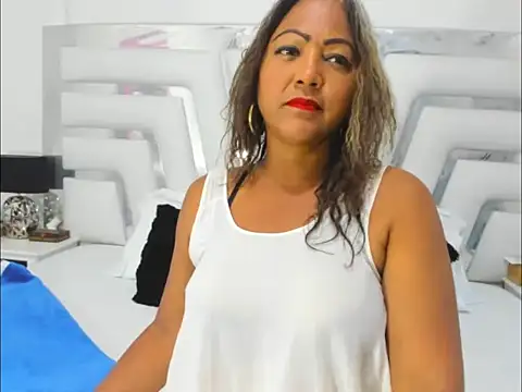 Snapshot of SaraaJhons chatting on November 14, 2025, 8:12 pm SaraaJhons online show from November 14, 2025, 8:12 pm