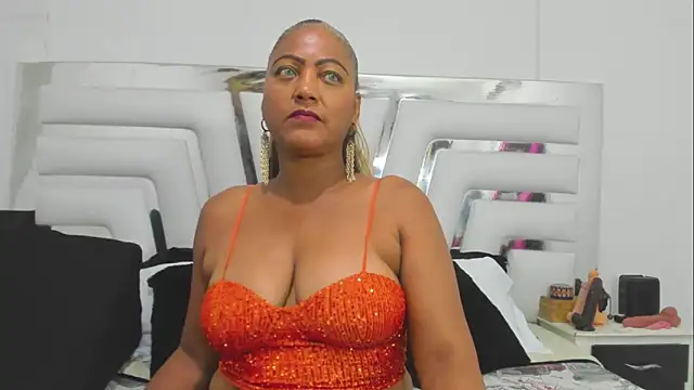 Snapshot of SaraaJhons chatting on November 29, 2025, 7:58 pm SaraaJhons online show from November 29, 2025, 7:58 pm