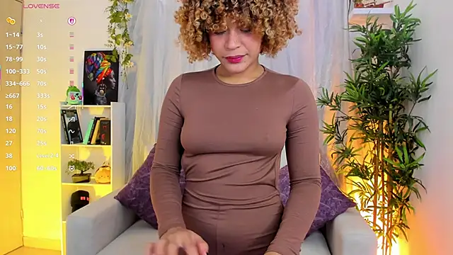 natty romanof 18 online show from June 10, 2026, 1:12 pm