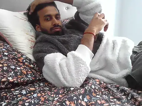 Snapshot of skinny__boy__ chatting on February 16, 2026, 7:23 pm skinny boy online show from February 16, 2026, 7:23 pm