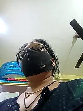 heenage online show from March 1, 2025, 4:33 pm