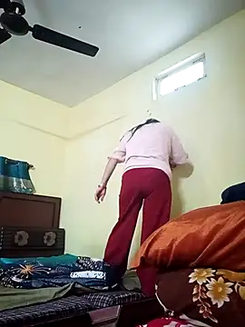 heenage online show from February 11, 2026, 4:12 am