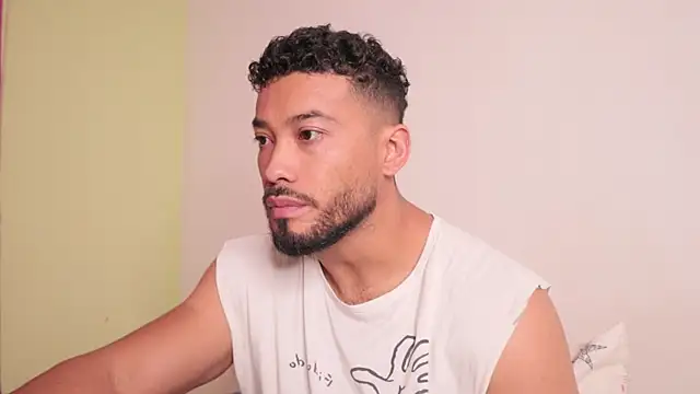 freddsexxx online show from November 4, 2025, 2:10 pm