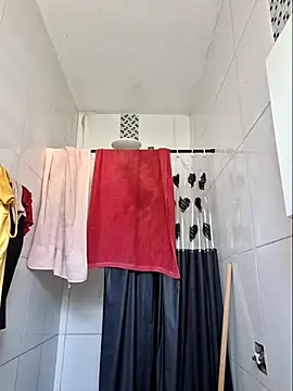 Snapshot of luuhcat09 chatting on November 11, 2025, 4:46 pm luuhcat09 online show from November 11, 2025, 4:46 pm