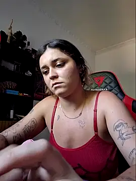 Snapshot of luuhcat09 chatting on October 16, 2025, 5:43 pm luuhcat09 online show from October 16, 2025, 5:43 pm