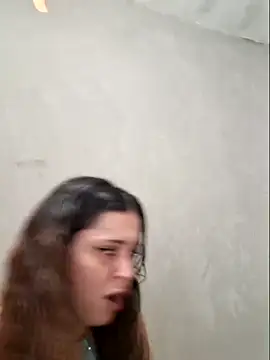 Snapshot of luuhcat09 chatting on November 9, 2025, 6:01 pm luuhcat09 online show from November 9, 2025, 6:01 pm