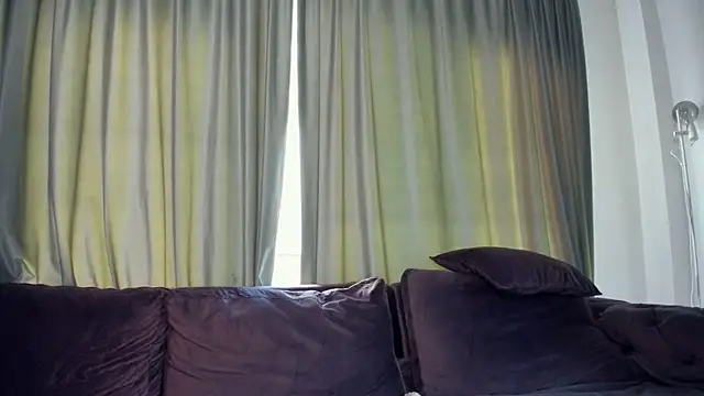LaraStone69 online show from June 29, 2026, 5:47 am