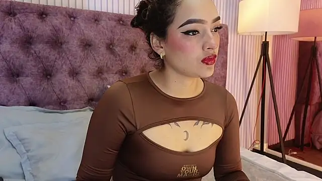 Snapshot of EMILYY_FOXY chatting on October 12, 2025, 7:59 pm EMILYY FOXY online show from October 12, 2025, 7:59 pm