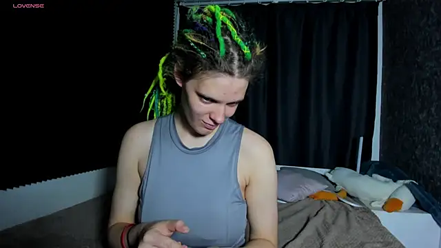 KIKI Krash online show from October 16, 2025, 10:01 am