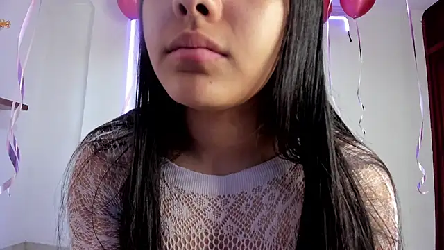 anniesweet- online show from November 1, 2025, 1:27 pm