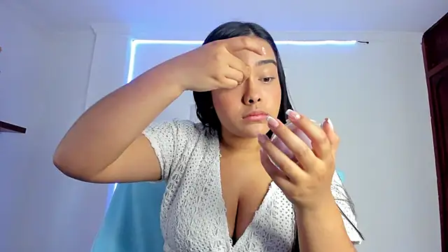 anniesweet- online show from May 14, 2026, 1:41 pm