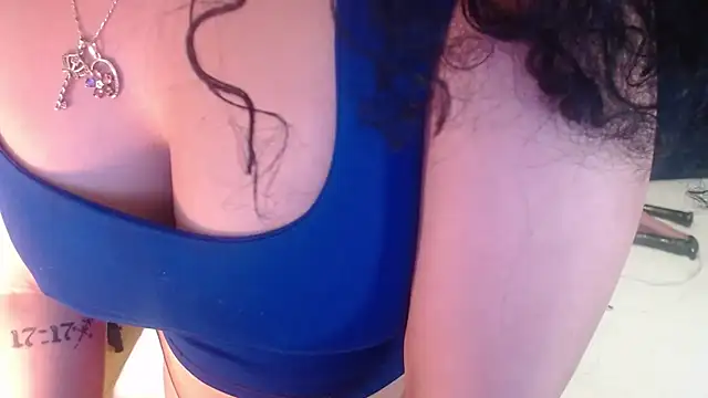 Snapshot of Sofiacowperx chatting on July 24, 2026, 2:46 pm Sofiacowperx online show from July 24, 2026, 2:46 pm