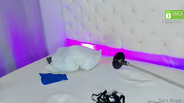  SaraMaya online show from January 12, 2025, 10:33 pm