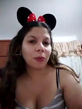 Snapshot of Carliina_Soussa chatting on October 31, 2025, 11:44 pm Carliina Soussa online show from October 31, 2025, 11:44 pm