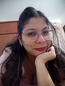 Carliina Soussa online show from April 21, 2026, 11:33 pm