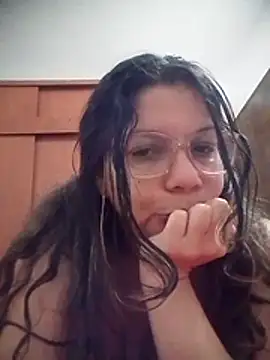 Carliina Soussa online show from June 14, 2026, 2:46 am