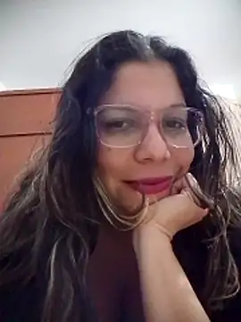 Carliina Soussa online show from April 27, 2026, 10:41 pm