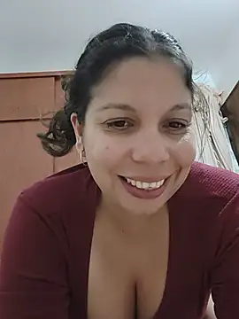 Snapshot of Carliina_Soussa chatting on July 27, 2026, 11:01 pm Carliina Soussa online show from July 27, 2026, 11:01 pm
