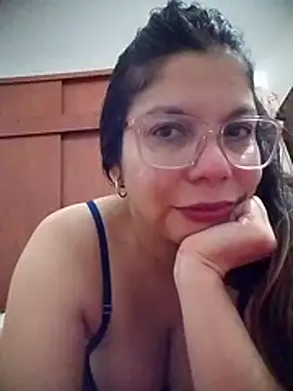 Carliina Soussa online show from June 8, 2026, 1:39 am
