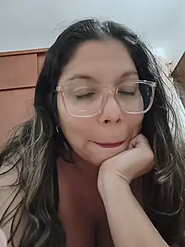 Snapshot of Carliina_Soussa chatting on July 4, 2026, 10:36 pm Carliina Soussa online show from July 4, 2026, 10:36 pm