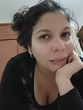 Snapshot of Carliina_Soussa chatting on July 21, 2026, 11:17 pm Carliina Soussa online show from July 21, 2026, 11:17 pm