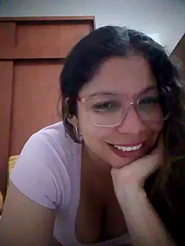 Carliina Soussa online show from February 10, 2026, 1:26 am