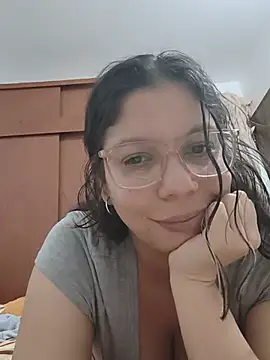 Snapshot of Carliina_Soussa chatting on July 8, 2026, 11:38 pm Carliina Soussa online show from July 8, 2026, 11:38 pm