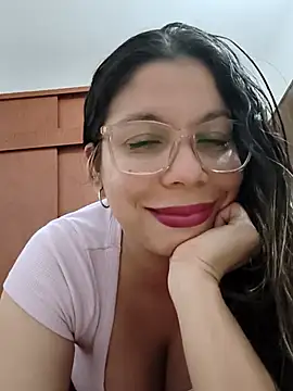 Snapshot of Carliina_Soussa chatting on July 5, 2026, 11:00 pm Carliina Soussa online show from July 5, 2026, 11:00 pm