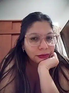 Snapshot of Carliina_Soussa chatting on June 24, 2026, 11:35 pm Carliina Soussa online show from June 24, 2026, 11:35 pm