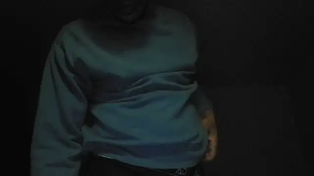 Snapshot of bigboytoy912 chatting on April 24, 2026, 7:10 am bigboytoy912 online show from April 24, 2026, 7:10 am