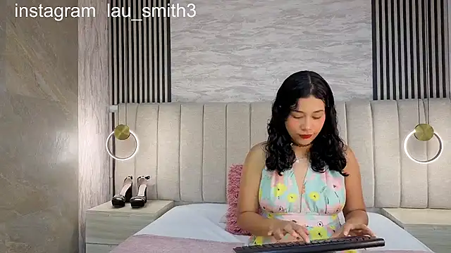 laura smith33 online show from February 2, 2026, 3:55 pm