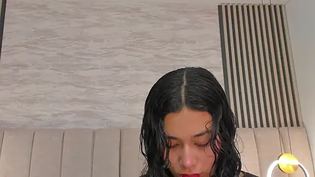 Snapshot of laura_smith33 chatting on October 11, 2025, 2:40 pm laura smith33 online show from October 11, 2025, 2:40 pm