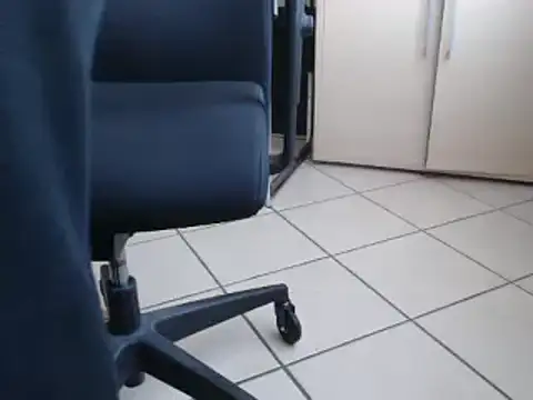 Snapshot of steelwings1976 chatting on September 13, 2025, 8:14 am steelwings1976 online show from September 13, 2025, 8:14 am