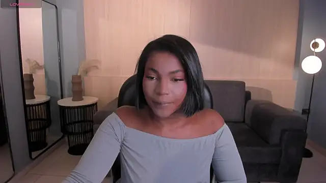 Snapshot of SavannahStorm chatting on July 11, 2026, 12:38 pm SavannahStorm online show from July 11, 2026, 12:38 pm