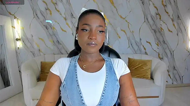 SavannahStorm online show from March 15, 2026, 5:31 pm