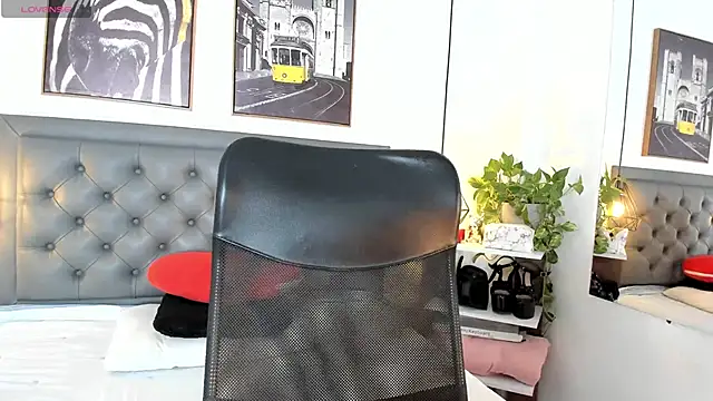 Snapshot of alicee_cooper chatting on February 25, 2025, 8:21 pm alicee cooper online show from February 25, 2025, 8:21 pm