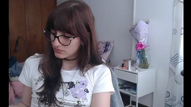 Snapshot of Alice_love29 chatting on June 9, 2026, 3:13 pm Alice love29 online show from June 9, 2026, 3:13 pm
