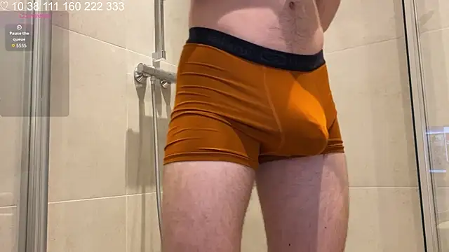 Snapshot of curlyboyy_ chatting on October 30, 2025, 9:11 pm curlyboyy online show from October 30, 2025, 9:11 pm