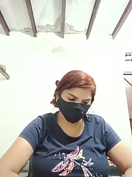 Snapshot of illay_love chatting on June 8, 2026, 4:29 pm illay love online show from June 8, 2026, 4:29 pm