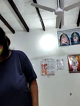 illay love online show from October 14, 2025, 4:57 am