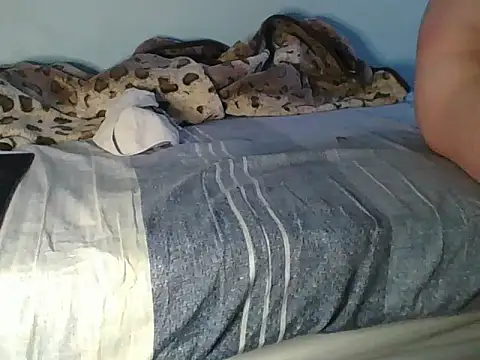 Snapshot of Horny208 chatting on November 15, 2025, 1:59 pm Horny208 online show from November 15, 2025, 1:59 pm